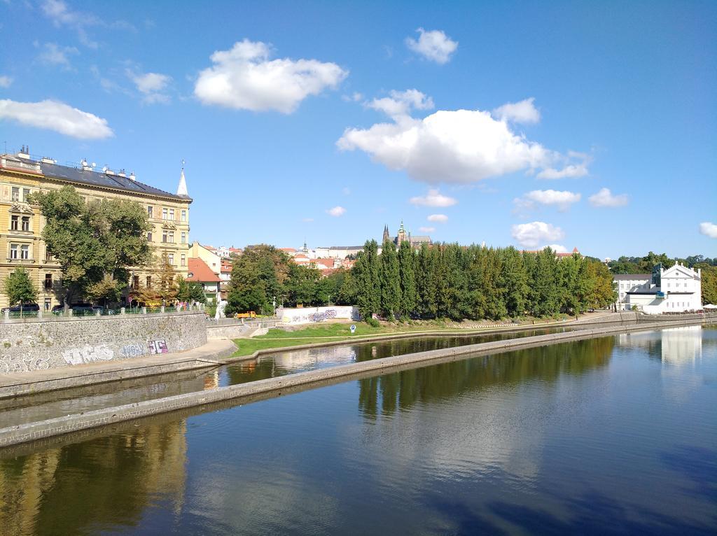 Modern Apartment Vsehrdova Prague Exterior photo